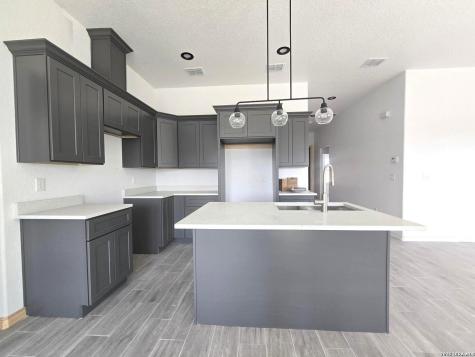 181 Ranchero Way Natalia TX 78059