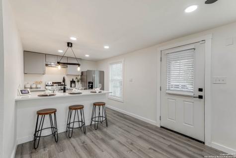 324 Overlook Road San Antonio TX 78233