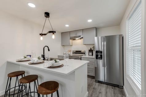 324 Overlook Road San Antonio TX 78233