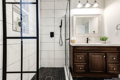 324 Overlook Road San Antonio TX 78233