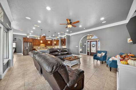 4691 Fm 1339 Kingsbury TX 78638