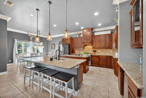 4691 Fm 1339 Kingsbury TX 78638