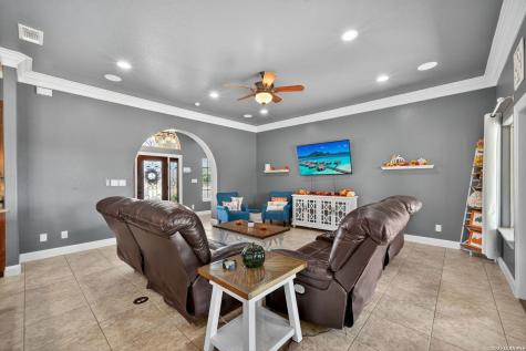 4691 Fm 1339 Kingsbury TX 78638
