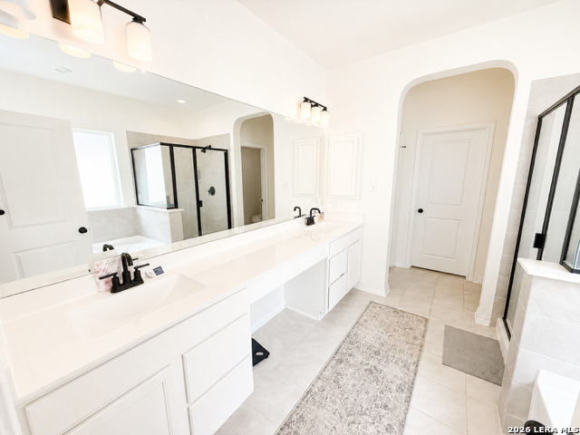 5275 Anzueto San Antonio TX 78261