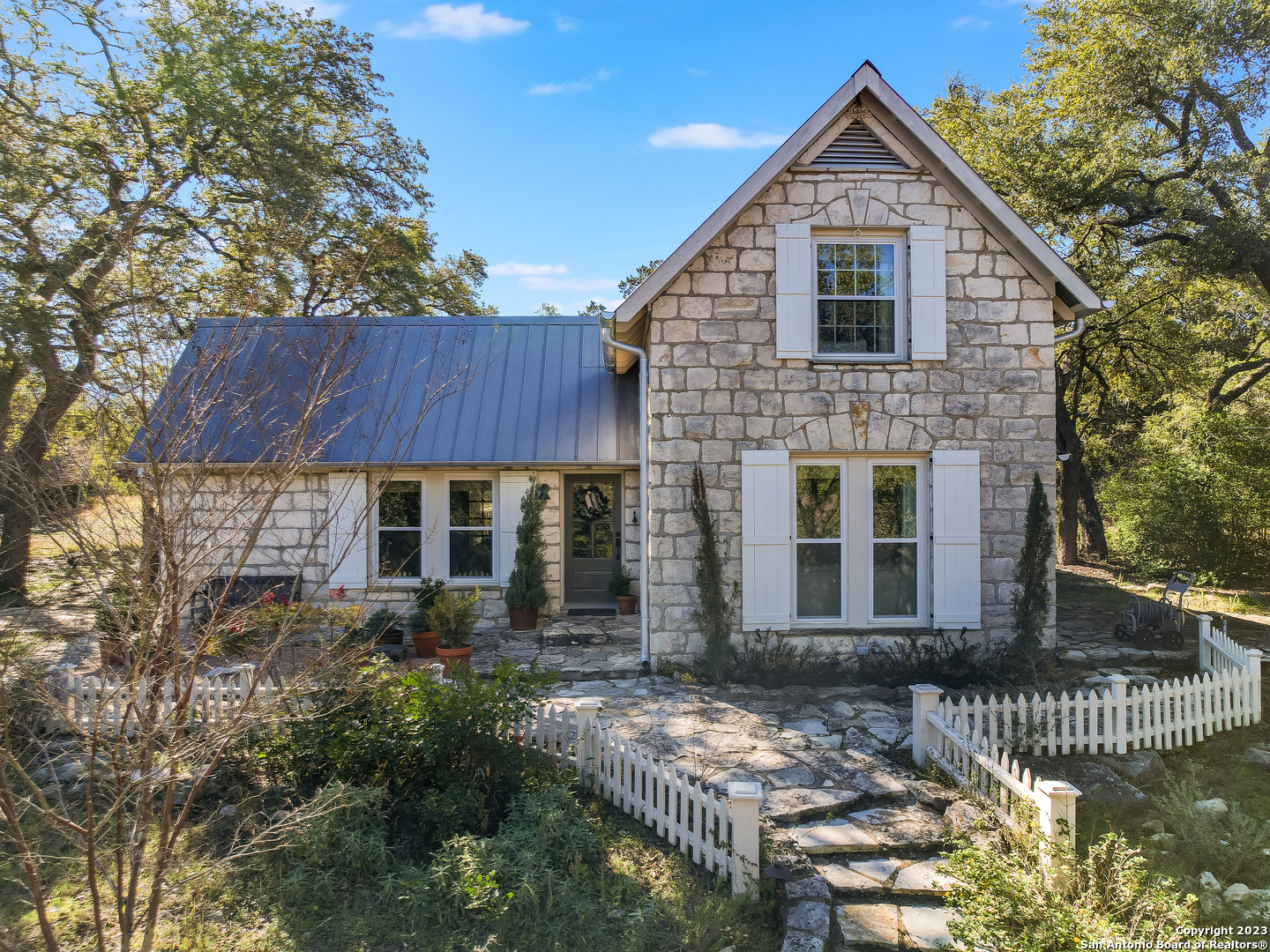 4281 Mail Route Road Fischer TX 78623