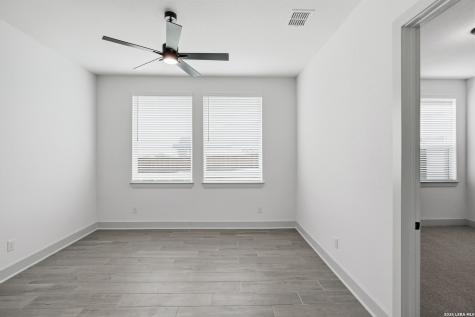 718 Niebla Creek San Antonio TX 78263