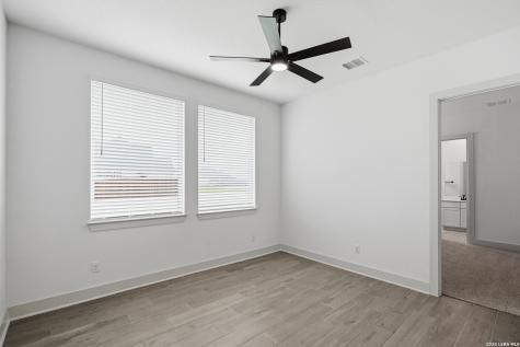 718 Niebla Creek San Antonio TX 78263