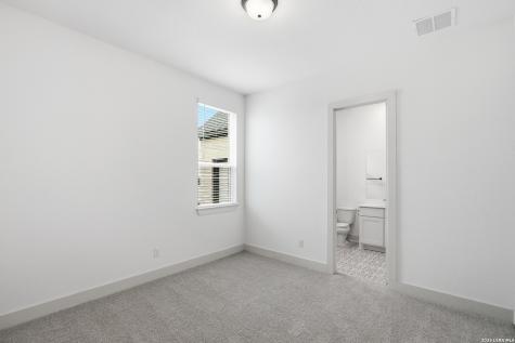 718 Niebla Creek San Antonio TX 78263