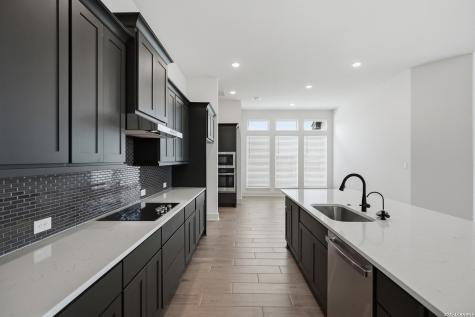 718 Niebla Creek San Antonio TX 78263