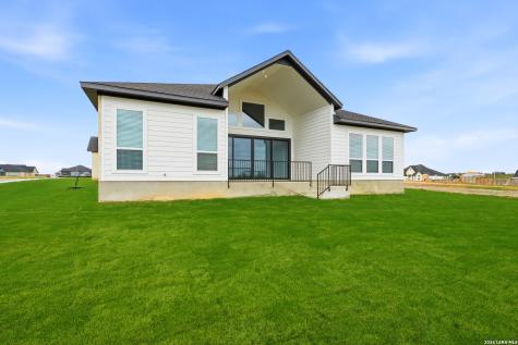 718 Niebla Creek San Antonio TX 78263