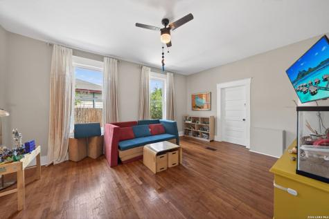 426 Rigsby Avenue San Antonio TX 78210