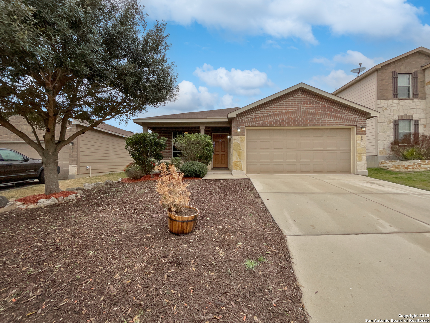 823 Cowhide Drive San Antonio TX 78260
