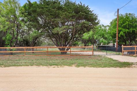 799 River Bend Road Bandera TX 78003