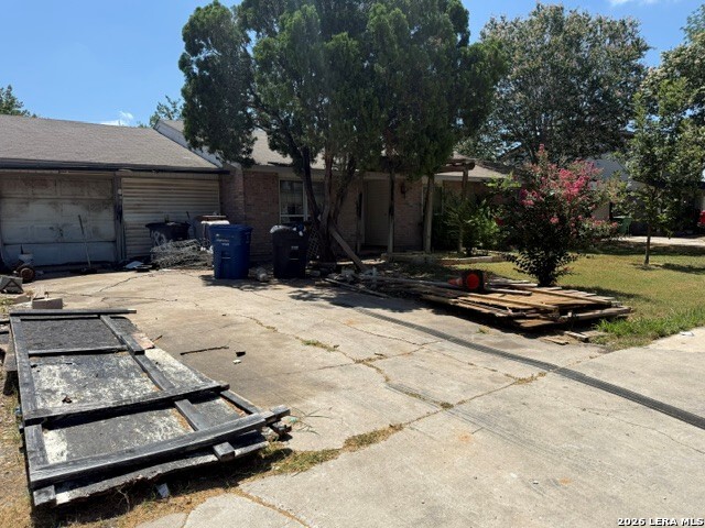 1826 Mossy Creek Drive San Antonio TX 78245