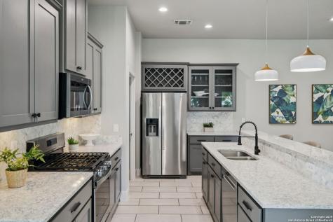 1516 Denise Drive New Braunfels TX 78130
