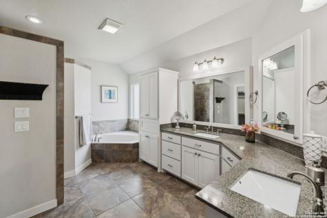1516 Denise Drive New Braunfels TX 78130