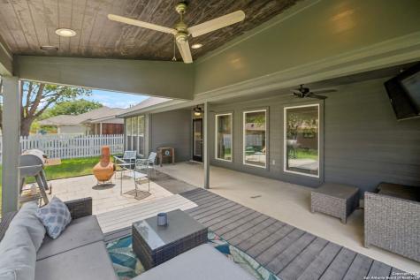 1516 Denise Drive New Braunfels TX 78130