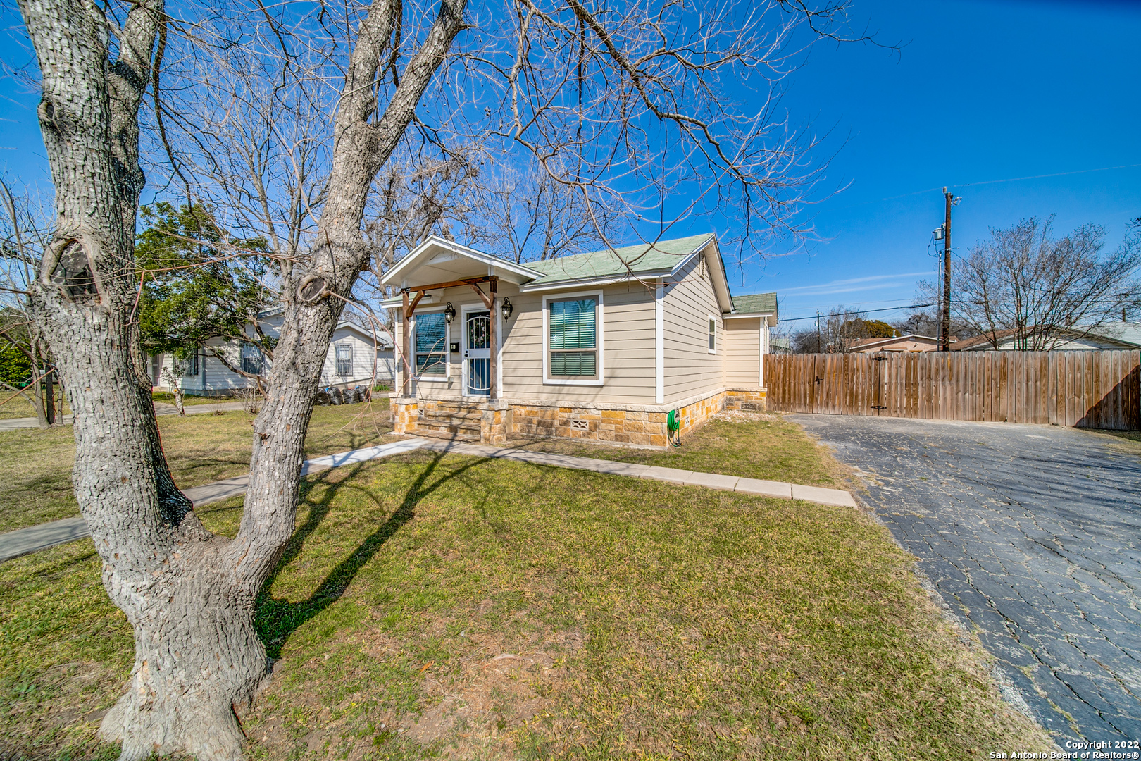 619 Hoover Avenue San Antonio TX 78225