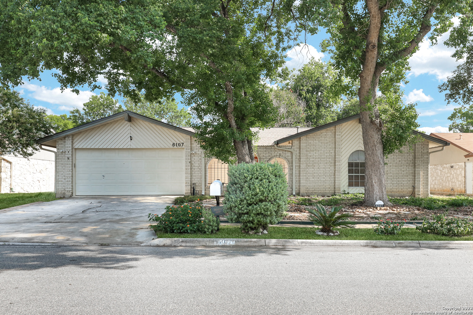 6107 Pecan Trail Street San Antonio TX 78249