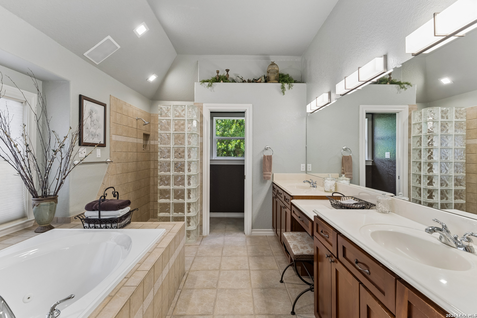 19002 Sweet Mary San Antonio TX 78255
