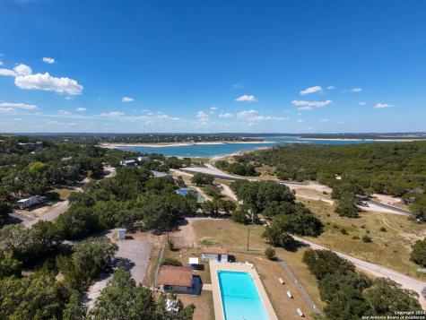 1530 Canyon Bend Canyon Lake TX 78133