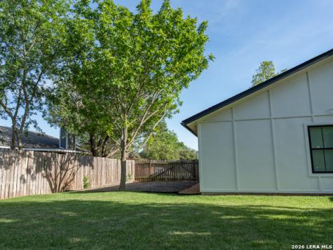 304 Bentwood Drive Boerne TX 78006