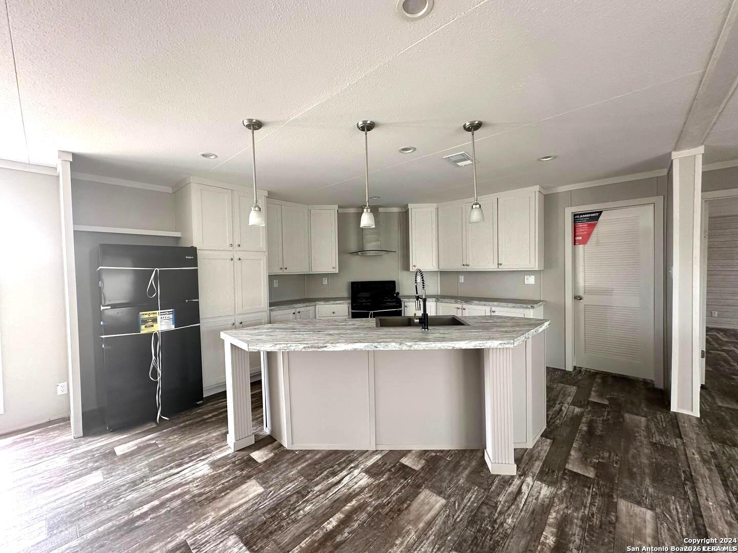 1113 Long Leaf Pine Huffman TX 77336