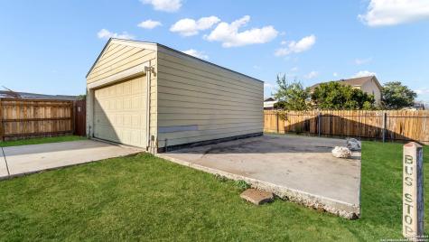 8902 Sungate Bay San Antonio TX 78224