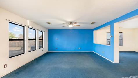 8902 Sungate Bay San Antonio TX 78224