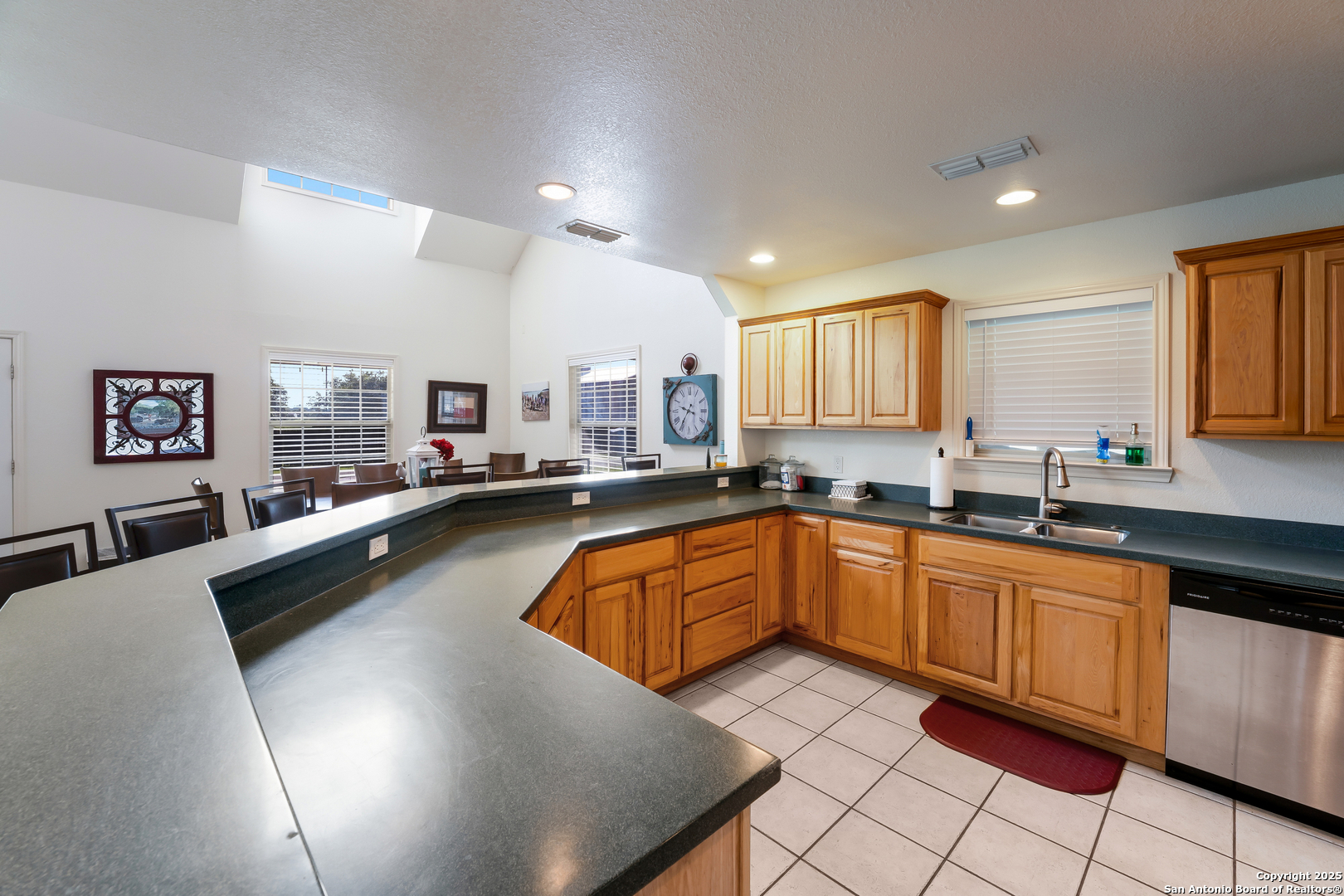 132 Clearview Canyon Lake TX 78133