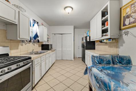 806 N Brazos Street San Antonio TX 78207