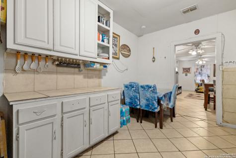806 N Brazos Street San Antonio TX 78207