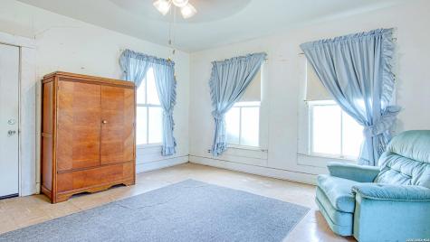 1107 Trail Street Floresville TX 78114