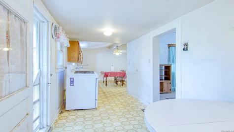 1107 Trail Street Floresville TX 78114