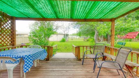 1107 Trail Street Floresville TX 78114