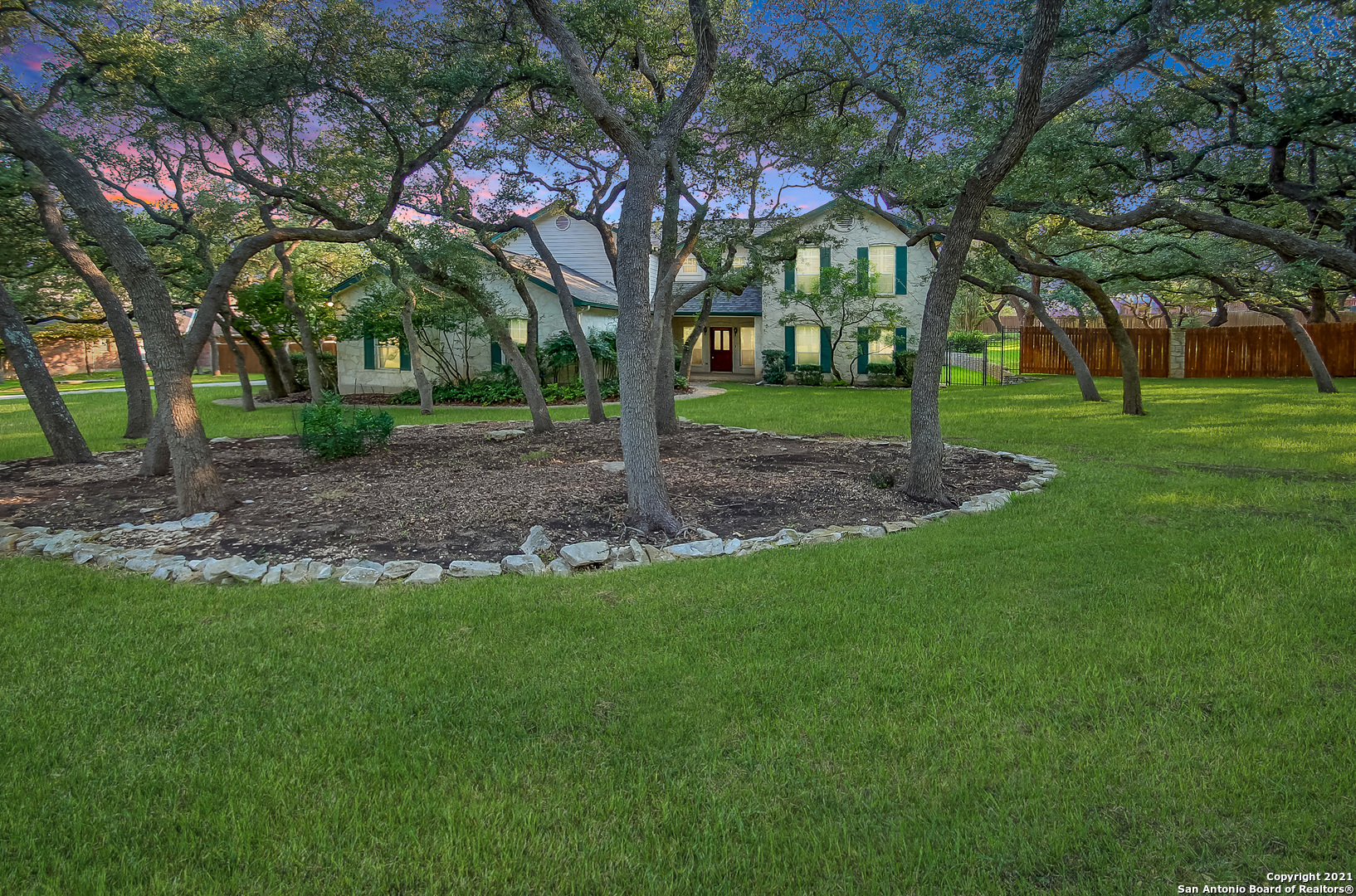 8629 Raintree Woods Drive Fair Oaks Ranch TX 78015
