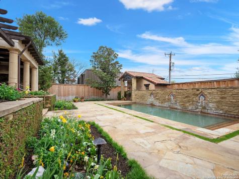 209 Terrell Road San Antonio TX 78209