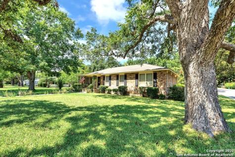 1102 29th Street Hondo TX 78861