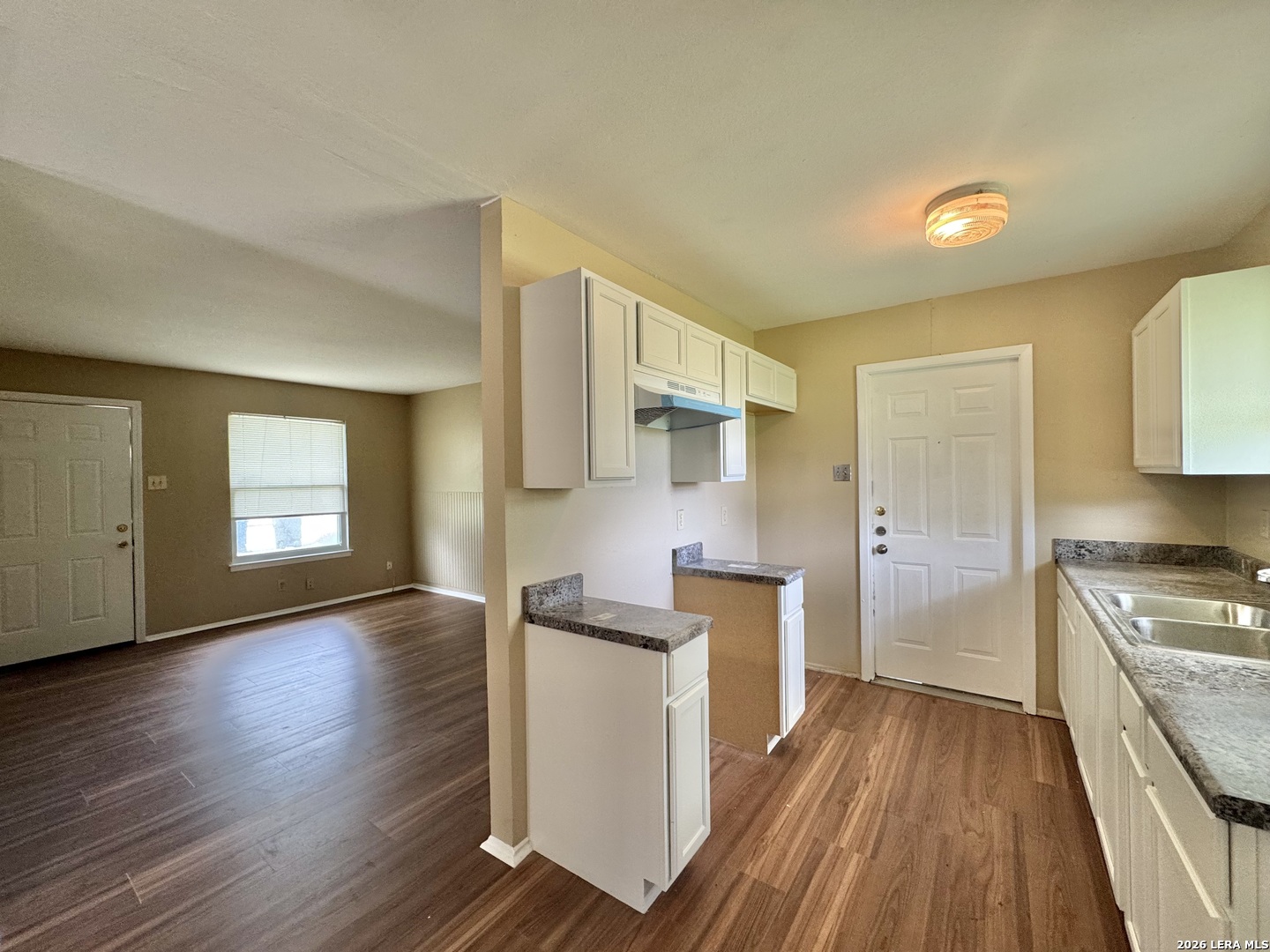 6135 Haven Valley San Antonio TX 78242