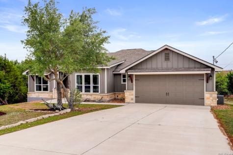 1375 Parton Road Canyon Lake TX 78133