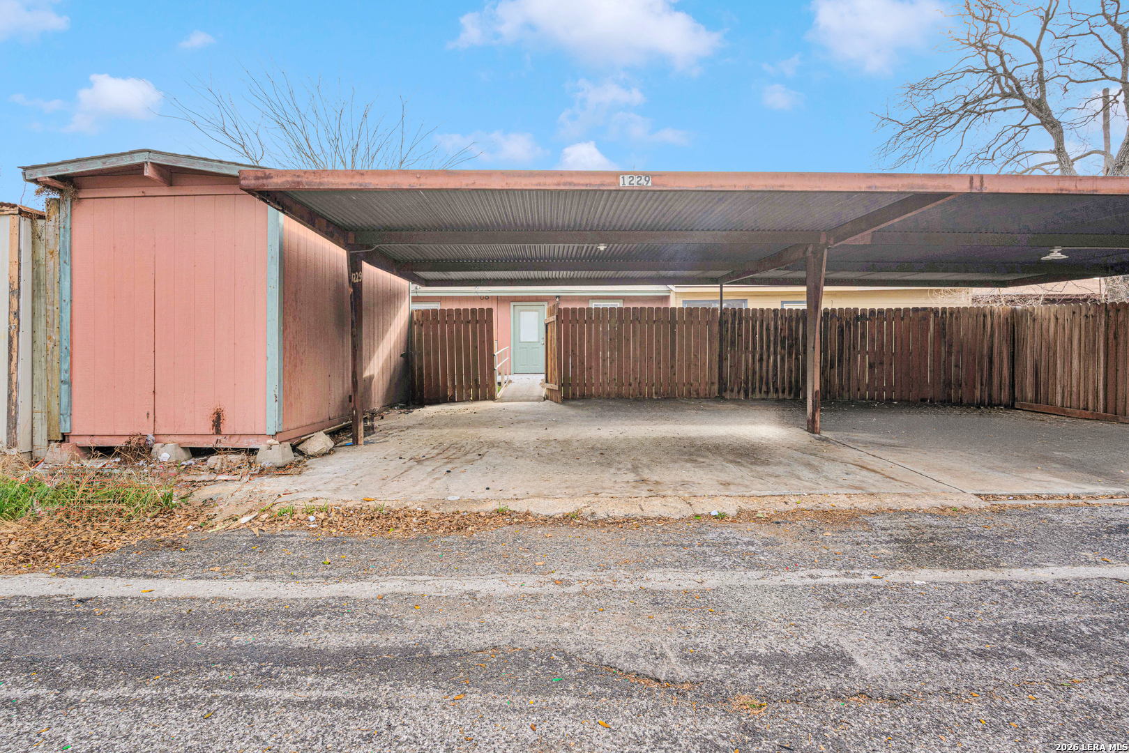1229 Klondike San Antonio TX 78245