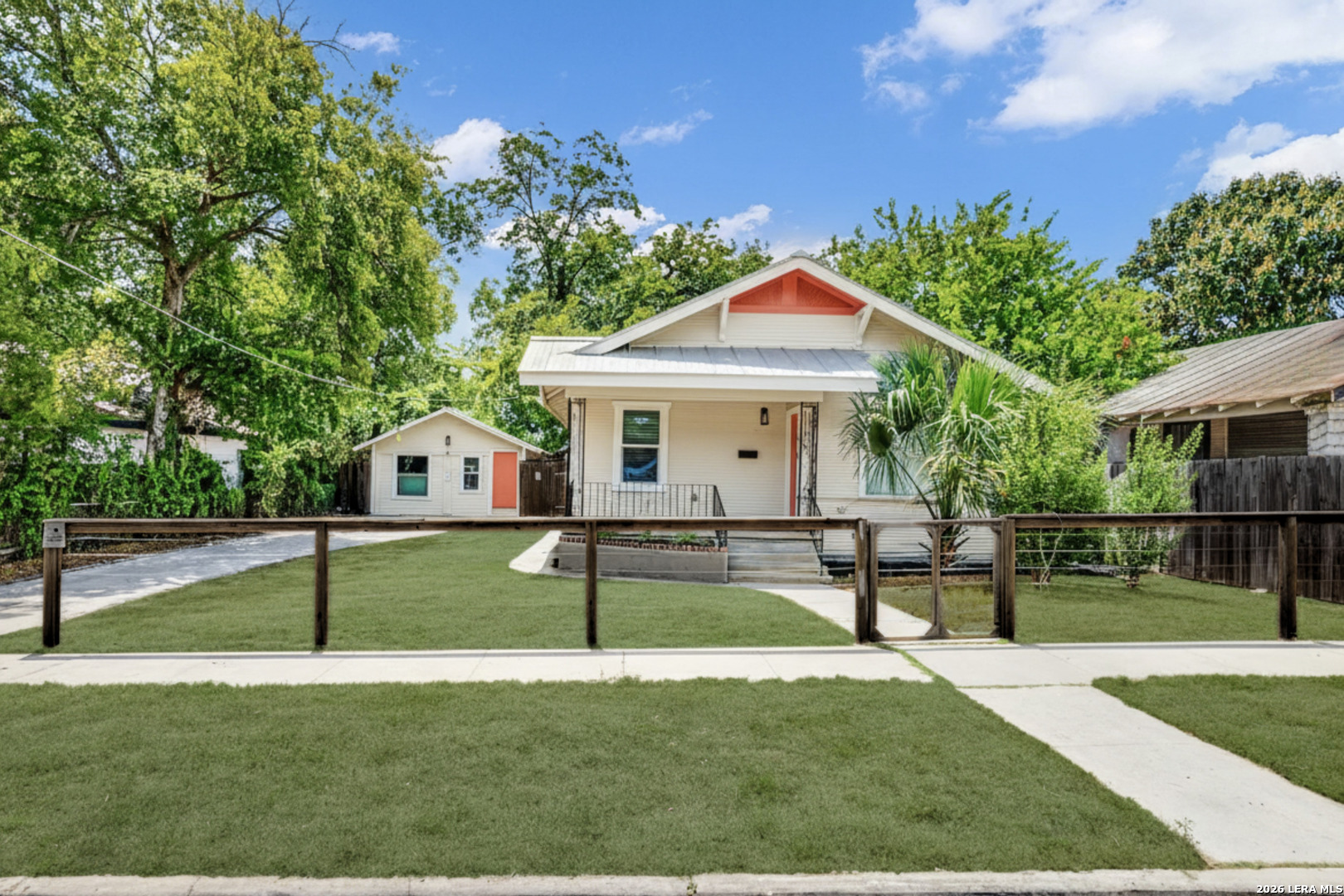 1108 Center Street San Antonio TX 78202