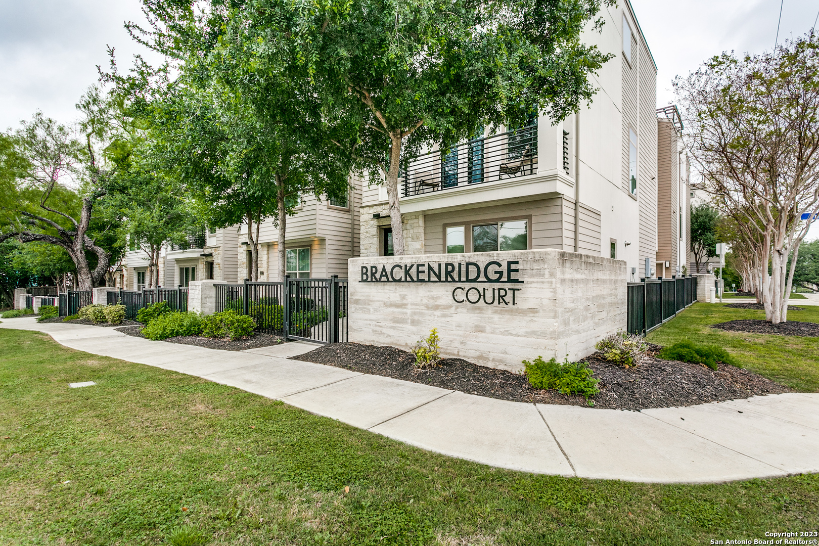 2719 N Pine Street San Antonio TX 78209