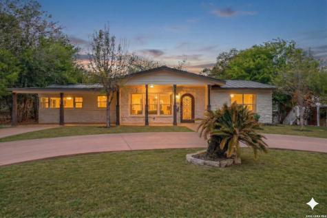 1153 Garraty Road Terrell Hills TX 78209