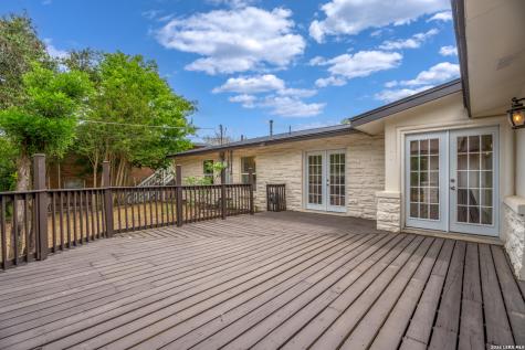 1153 Garraty Road Terrell Hills TX 78209