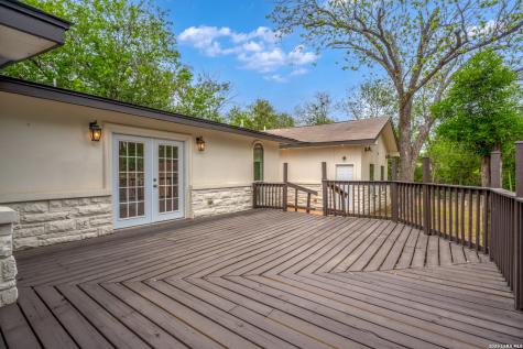 1153 Garraty Road Terrell Hills TX 78209