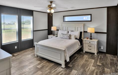 215859 Lh 37 Pleasanton TX 78064