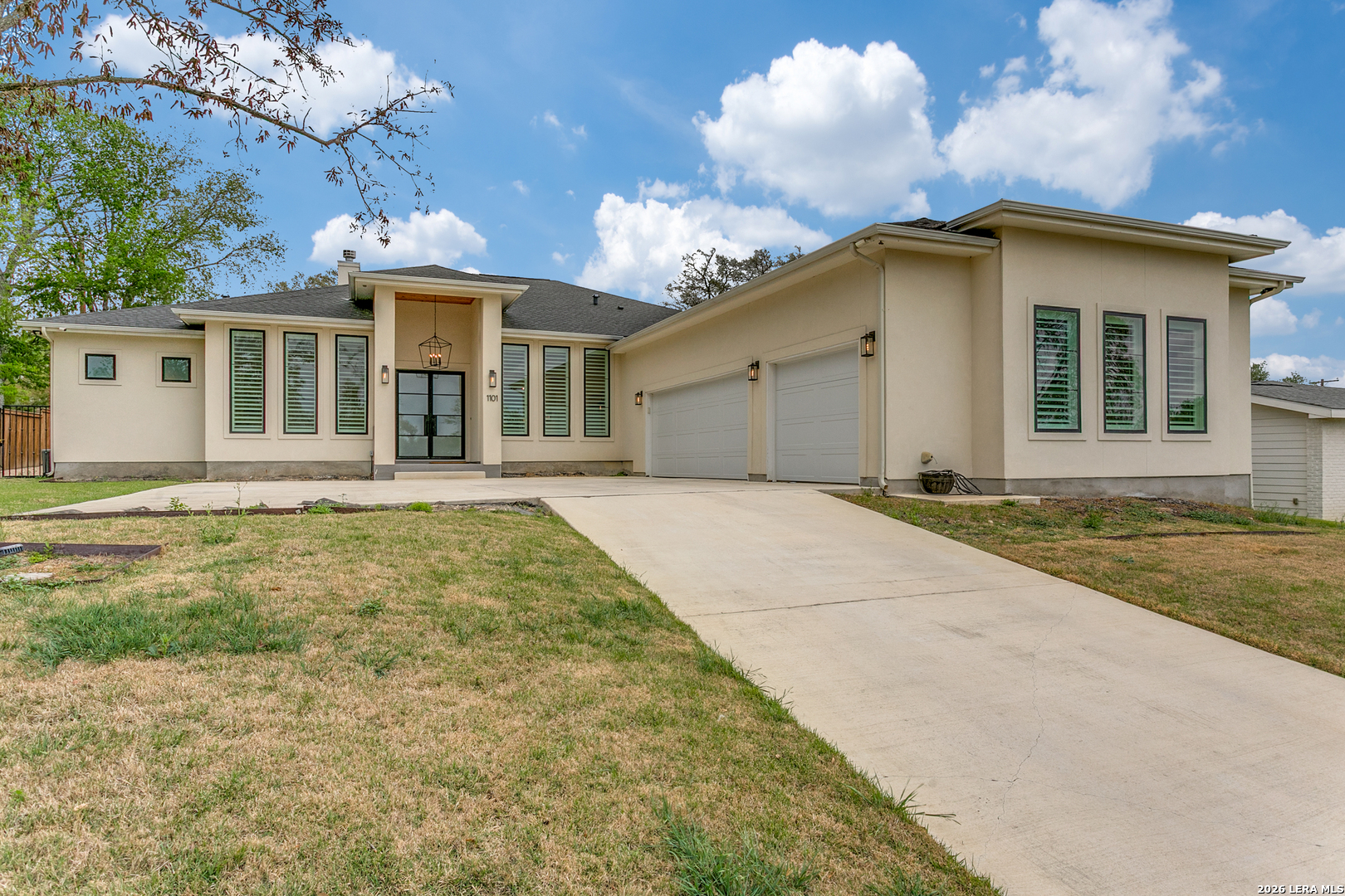 1101 Garraty Terrell Hills TX 78209