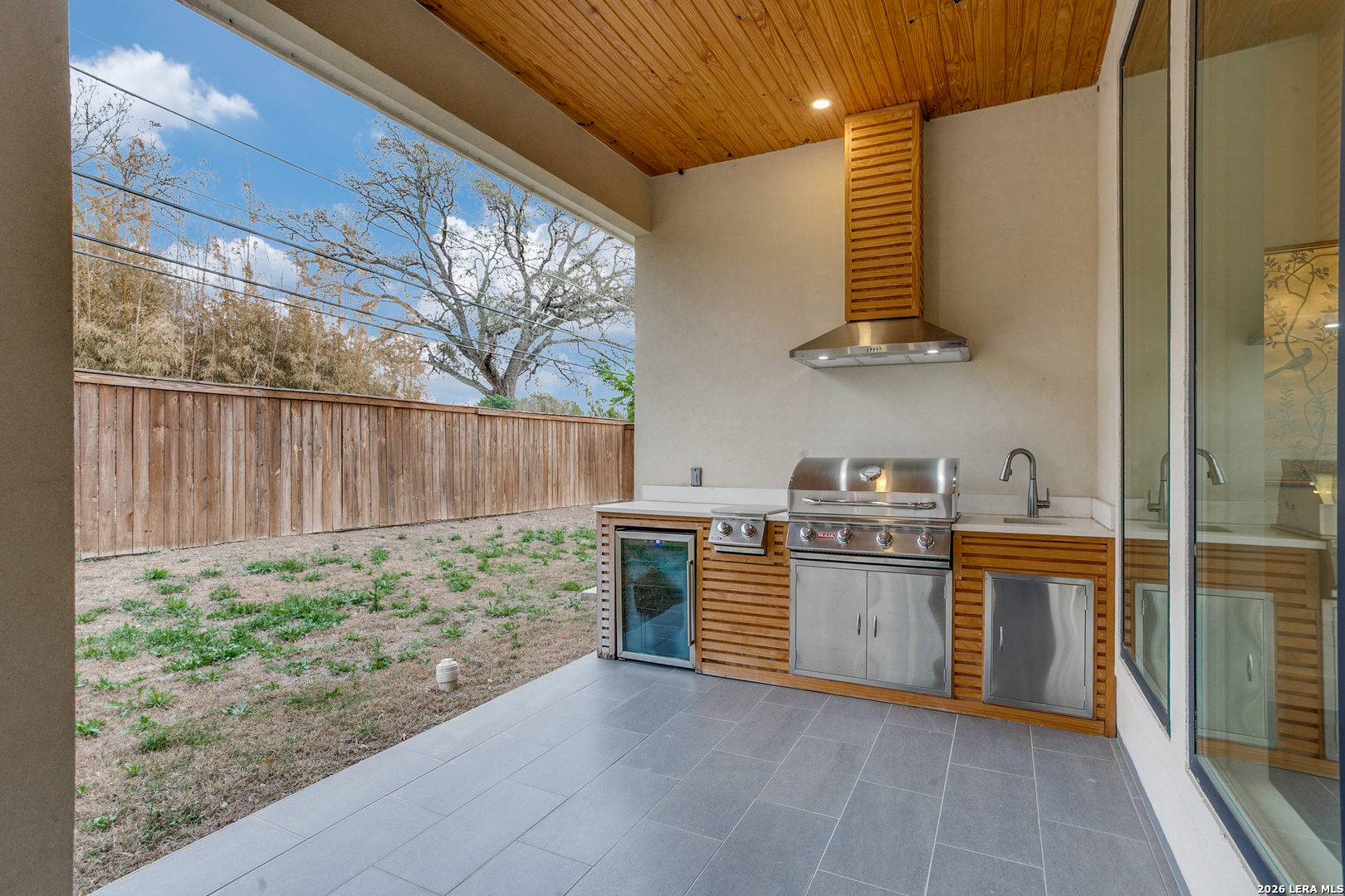 1101 Garraty Terrell Hills TX 78209