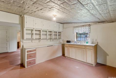247 Live Oak Street Medina TX 78055